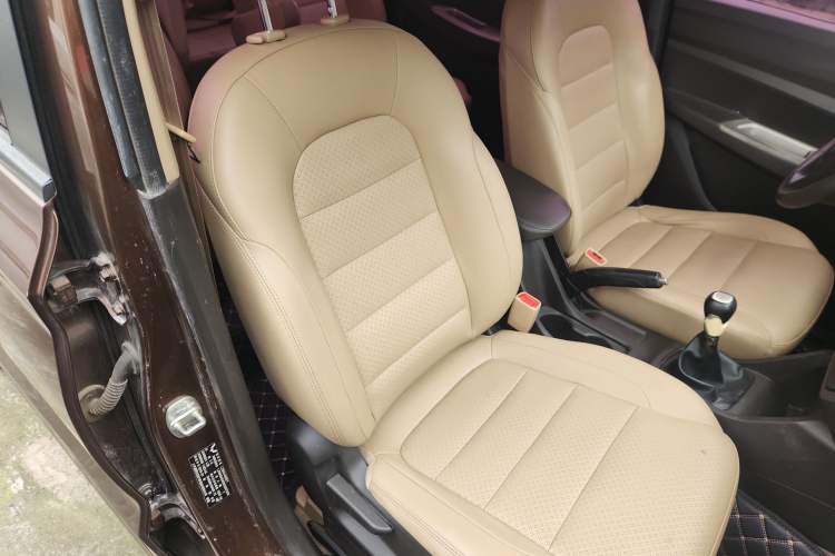 Used Wuling Hongguang 2018 1.5L S Comfort Model L2B
