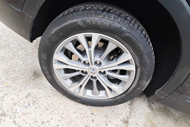 Used Buick Envision 2021 Encore Plus 652T Five-Seat Luxury Model
