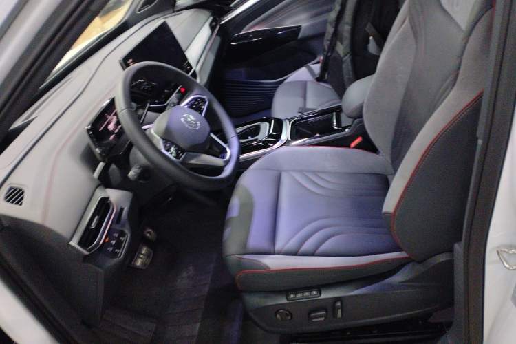 Used Volkswagen ID.4 CROZZ 2021 High-Performance PRIME Four-Wheel Drive Version