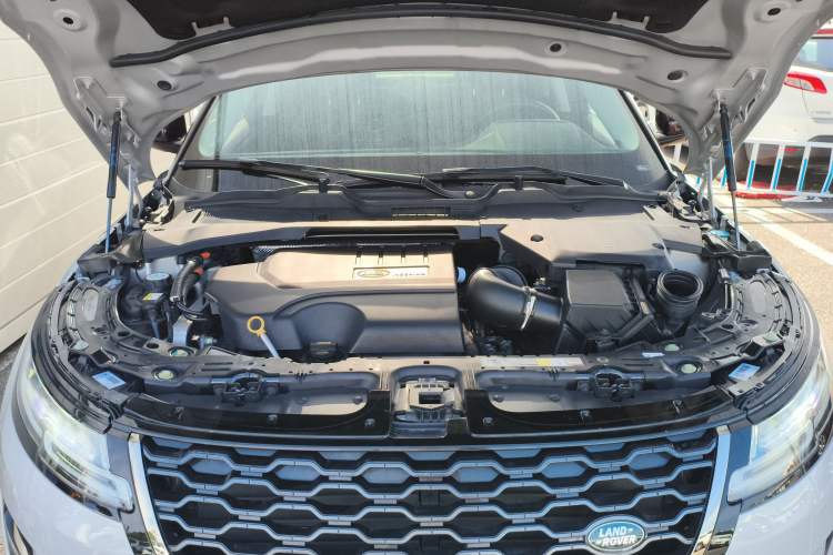 Used Land Rover Range Rover Evoque 2021 Range Rover Velar 249 PS R-Dynamic HSE Luxury Edition
