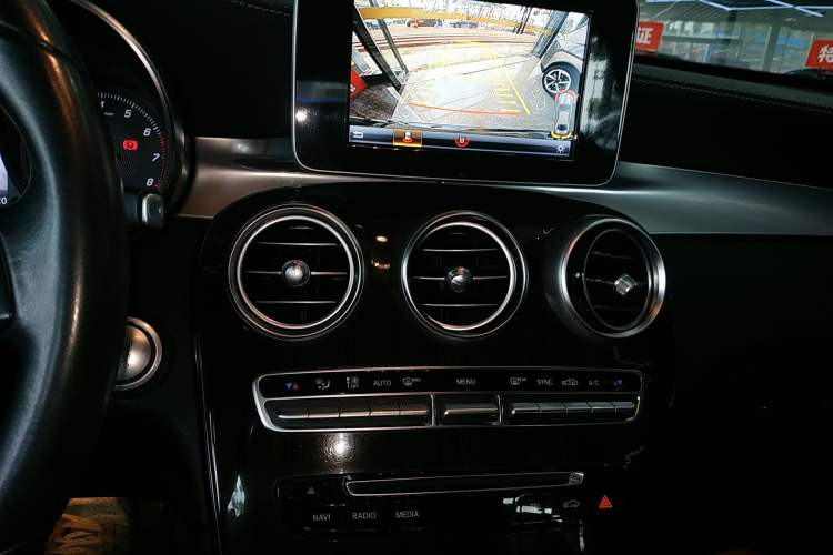 Used Mercedes-Benz GLC 2019 GLC 260 L 4MATIC Dynamic Model
