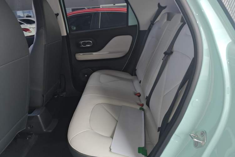 Used Cowin October 2025 Mate 410 km Surfing Edition
