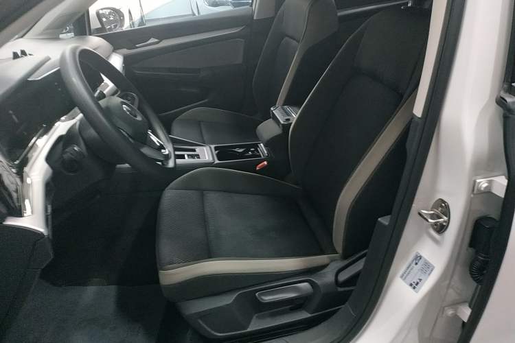 Used Volkswagen Golf 2023 200TSI DSG