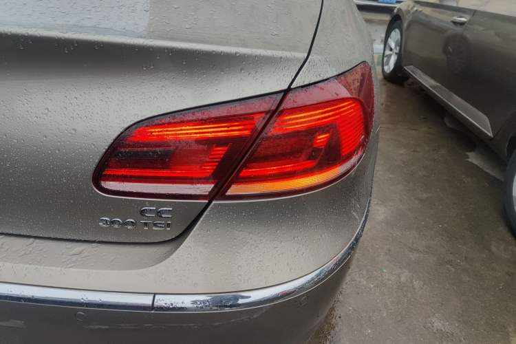 Used Volkswagen FAW-Volkswagen CC 2016 1.8TSI Luxury Model
