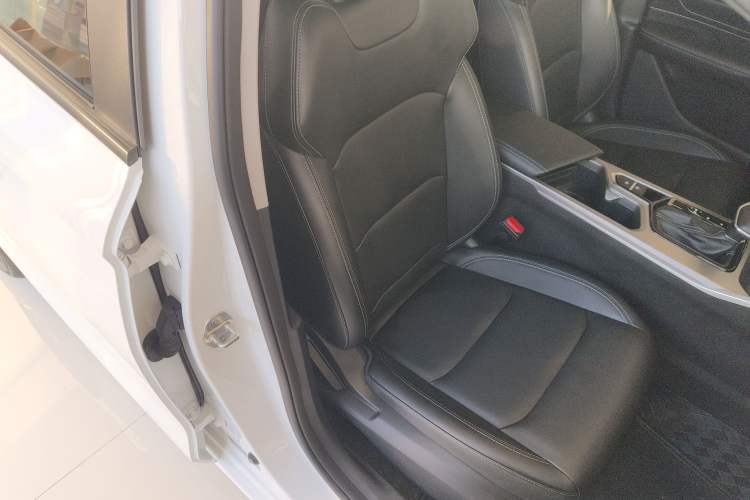 Used Geely Auto Emgrand 2025 4th Generation 1.5L CVT Longteng Edition