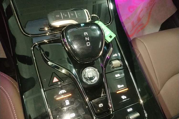 Used BYD Han 2020 DM Four-Wheel Drive Performance Edition Luxury Model