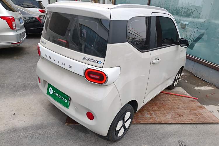 Used Wuling Hongguang MINIEV 2024 3rd Generation 215km Advanced Version