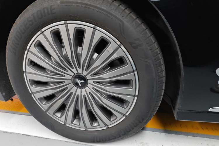 Used VOYAH Dream 2022 0-Carbon Edition Dream+ Smart Enjoyment Package 475 km
