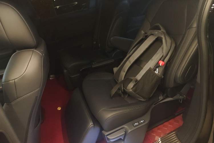 Used Toyota Sienna 2024 2.5L Hybrid Four-Wheel Drive Prestige Edition
