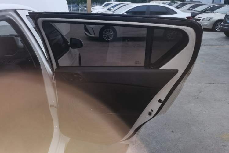 Used Baojun 310 2016 1.2L manual Comfort trim level
