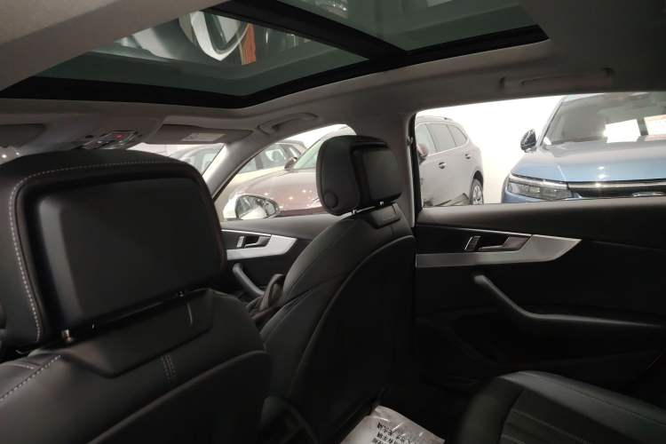 Used Audi A4L 2024 40 TFSI Fashion Dynamic Model
