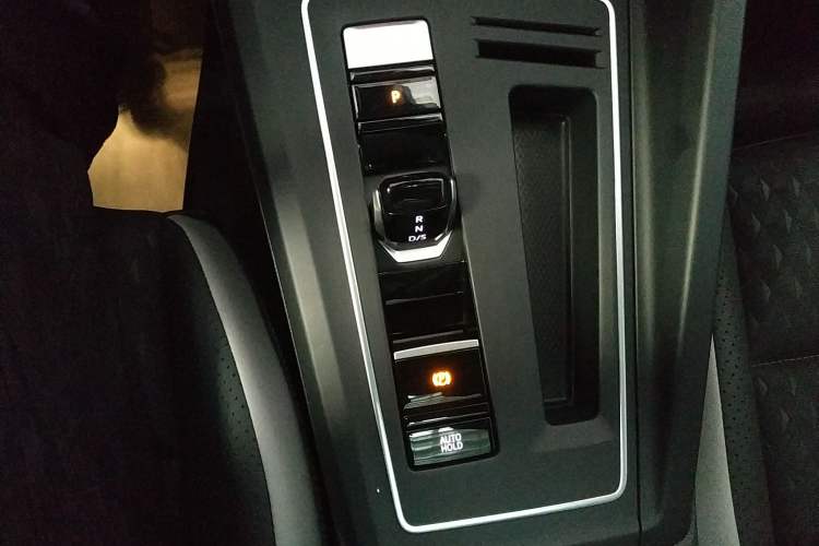 Used Volkswagen Golf 2025 Facelifted 300TSI Pro