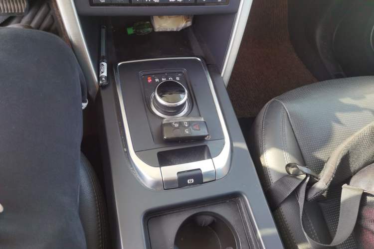 Used Land Rover Discovery Sport 2018 240 PS SE Version
