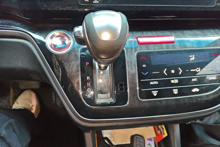 Used Honda Elysion 2019 2.0L Hybrid Luxury Edition
