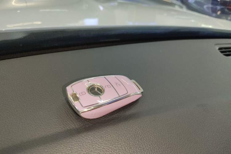 Used Mercedes-Benz GLB 2023 Refreshed GLB 200 Dynamic Edition
