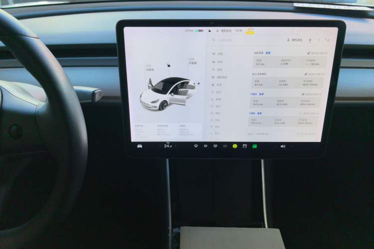 Used Tesla Model 3 2019 Long-Range All-Wheel-Drive Version
