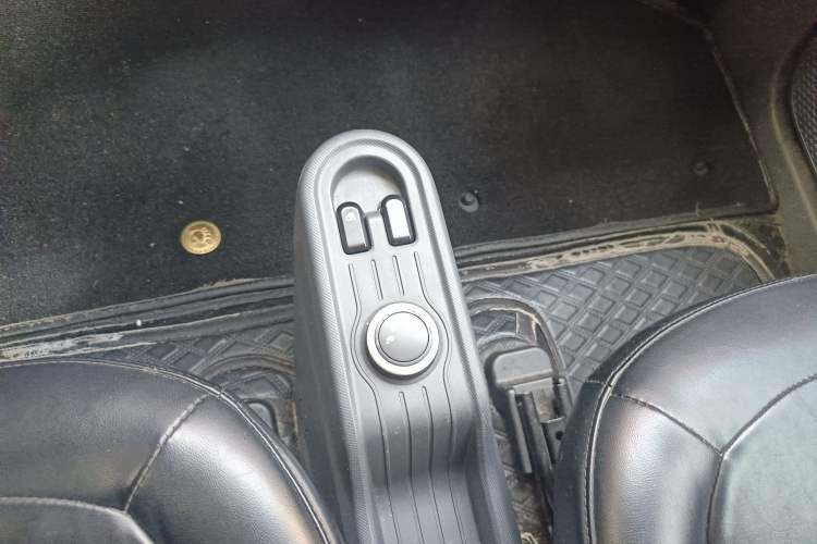 Used Wuling Hongguang MINIEV 2021 Macaron Fashion Edition Lithium-Ion Battery
