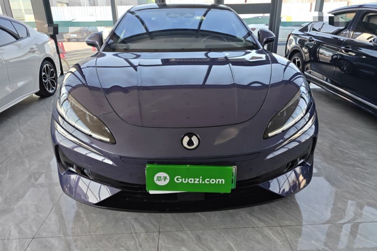 Used Denza Z9 2024 1100 km Four-Wheel Drive Max Version