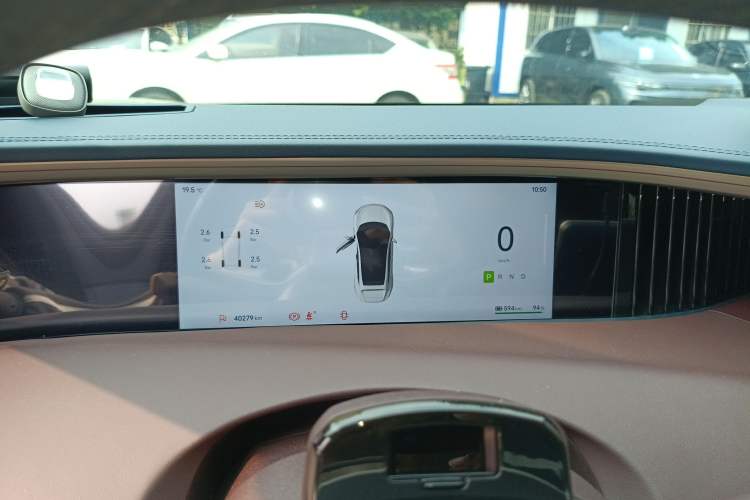 Used  11 2023 Long-Range Single-Motor Version 5 Seats