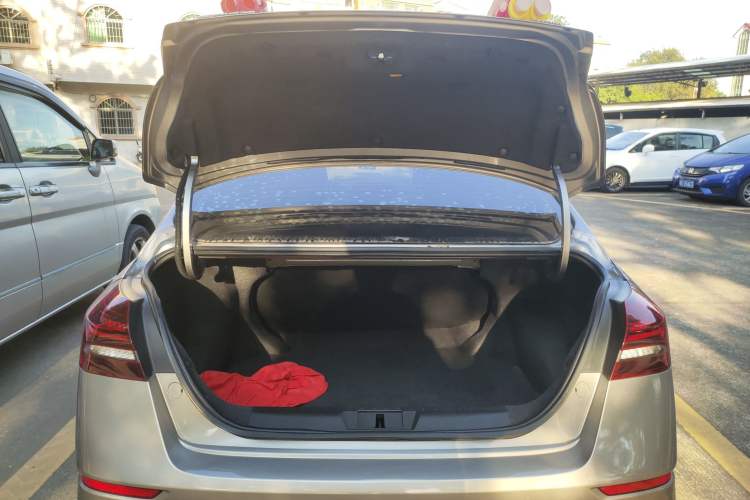 Used Geely Auto Emgrand 2021 UP 1.5L CVT Luxury Model
