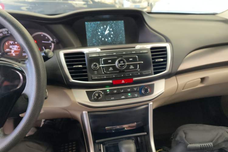 Used Honda Accord 2015 2.0L LX Comfort Edition
