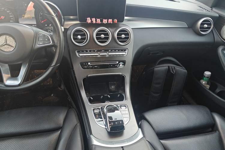 Used Mercedes-Benz GLC 2019 Facelift GLC 260 L 4MATIC Luxury Model
