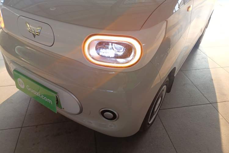 Used Wuling Hongguang MINIEV 2024 3rd Generation 215km Youth Edition
