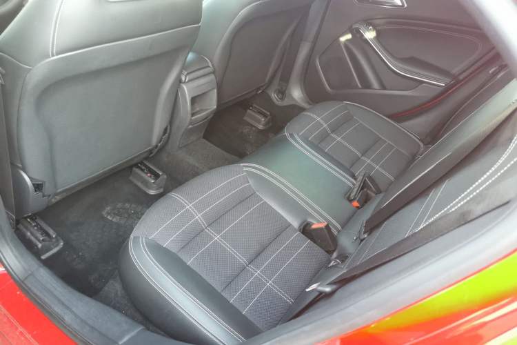 Used Mercedes-Benz A-Class 2015 A 200 Fashion Model
