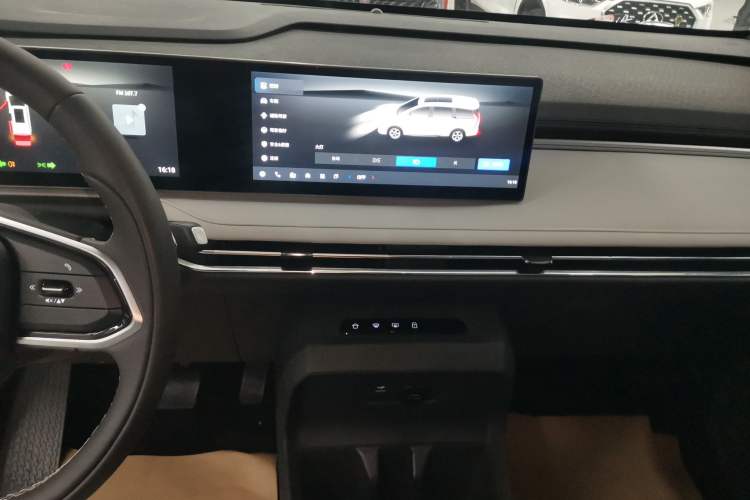 Used SAIC MAXUS G70 2024 2.0T Automatic Comfort Edition 7-Seater
