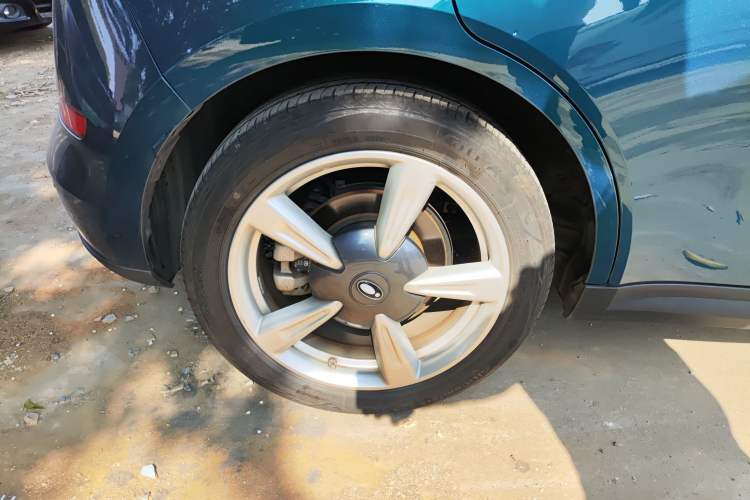 Used ORA Good Cat 2023 401 km Standard Range Comfort Version Lithium Iron Phosphate