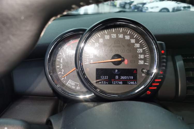 Used  MINI 2014 1.2T ONE
