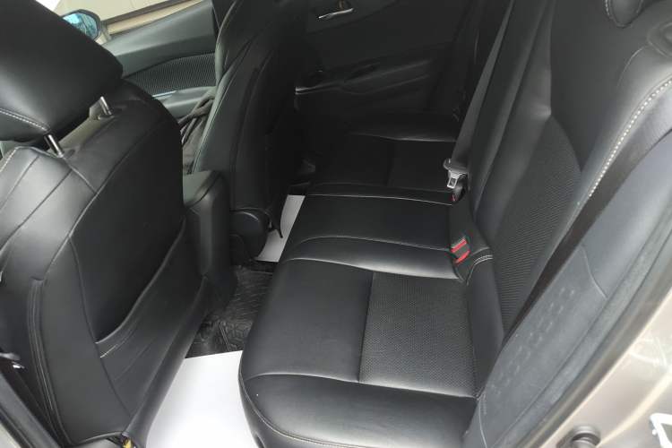 Used Toyota IZOA 2021 2.0L Enjoy Edition