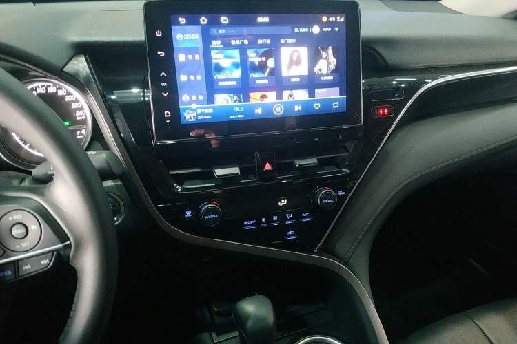 Used Toyota Camry 2023 2.0G Luxury Edition