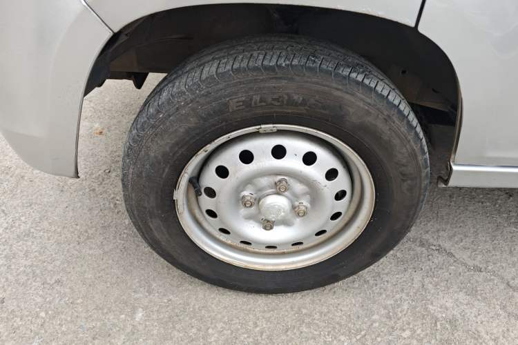 Used Wuling Zhiguang 2015 1.2L Practical LS-I Model