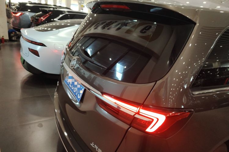 Used Buick GL8 2023 Land Executive Class Smart Enjoyment Model
