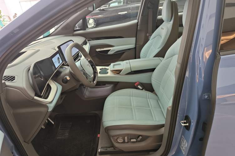 Used Hongqi Tiangong 08 2025 605 Smart Selection Edition
