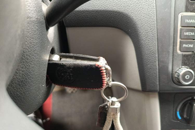 Used Skoda Rapid 2013 1.6L Manual Enjoyment Model