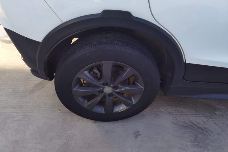 Used BYD Yuan New Energy 2019 EV360 Smart Connect Leading Model