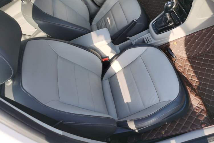 Used Volkswagen Gran Lavida 2013 1.6L Automatic Comfort Model
