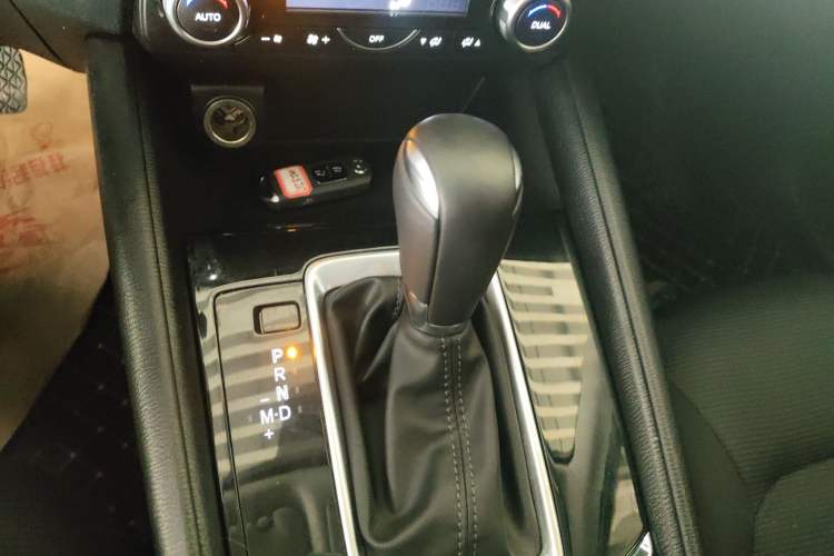 Used Mazda CX-5 2020 2.0L Automatic Two-Wheel Drive Smart Version
