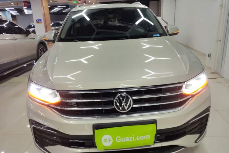 Used Volkswagen Tiguan L 2023 Restyled 330TSI Automatic Two-Wheel Drive R-Line Enhanced Comfort Version