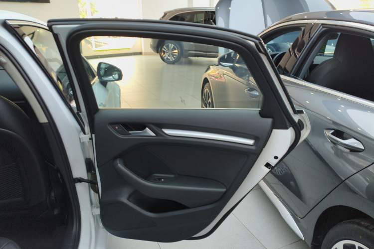 Used Audi A3 2016 Limousine 35 TFSI Ambition Edition
