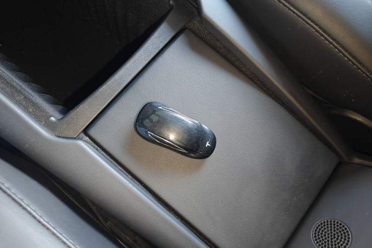 Used Tesla Model X 2019 Long-Range Version
