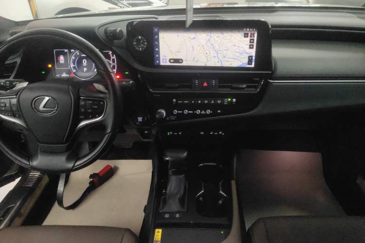 Used Lexus ES 2022 200 Luxury Edition
