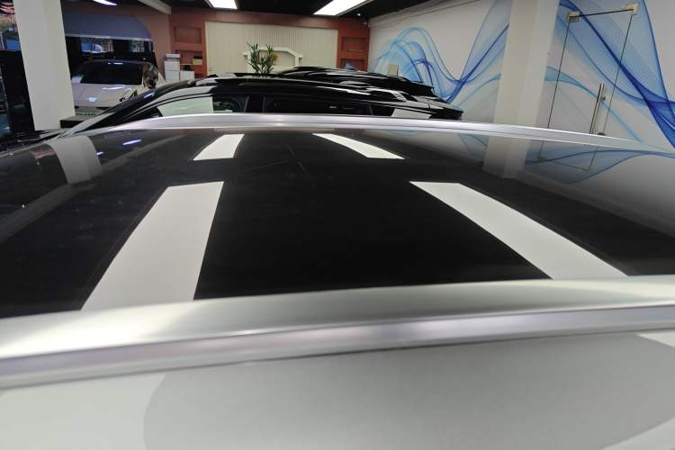 Used Zeekr 7X 2025 100 kWh Long-Range Rear-Wheel Drive with Intelligent Driving Features