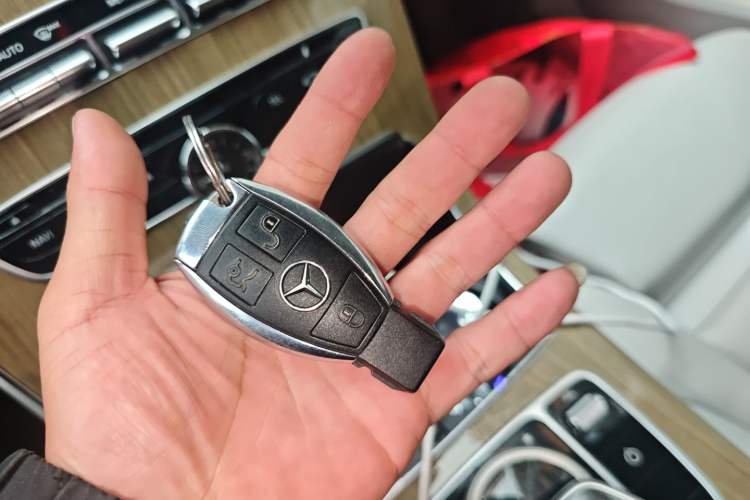 Used Mercedes-Benz C-Class 2016 C 180 L
