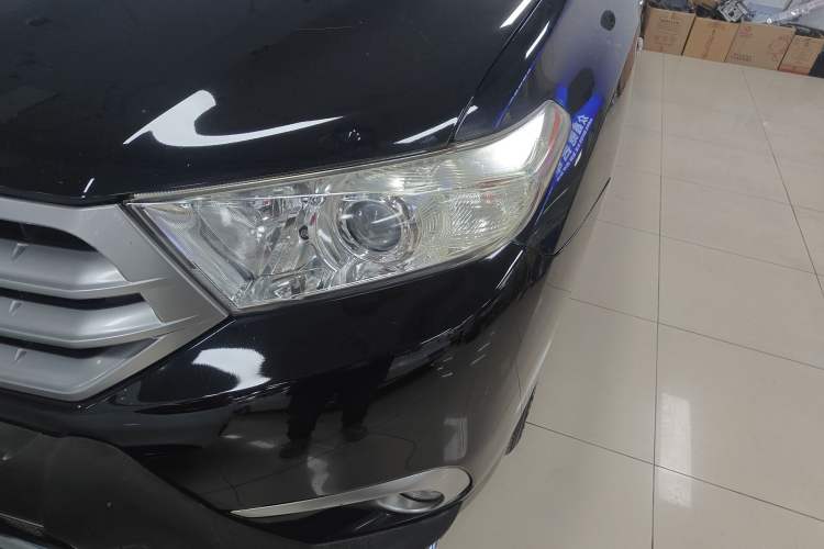 Used Toyota Highlander 2012 3.5L 4x4 7-Seater Luxury Edition
