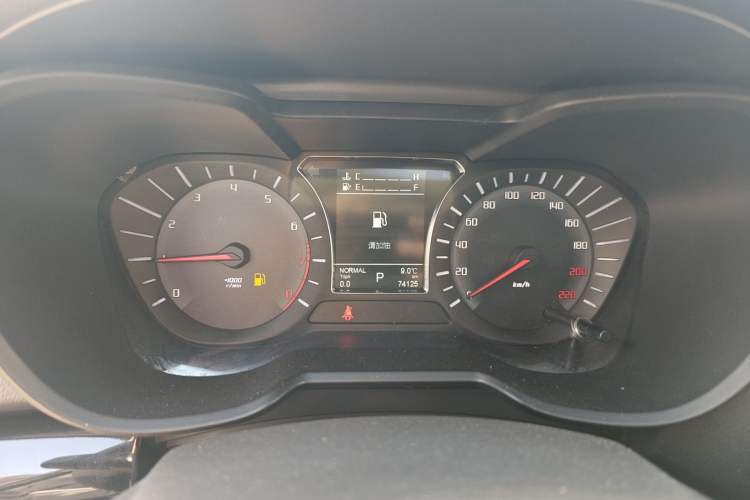 Used GAC Trumpchi GS4 2017 235T G-DCT Two-Wheel Drive Luxury Edition
