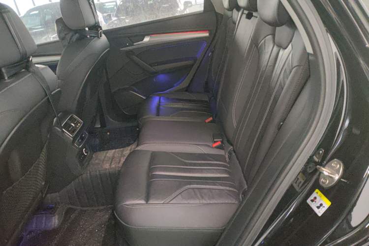 Used Audi Q5L 2021 40 TFSI Fashion Dynamic Model
