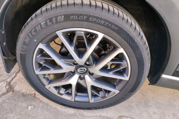 Used GAC Trumpchi GS8 2022 Linghang Series 2.0 TGDI Two-Wheel-Drive Luxury Smart Connectivity Version (7 Seats)